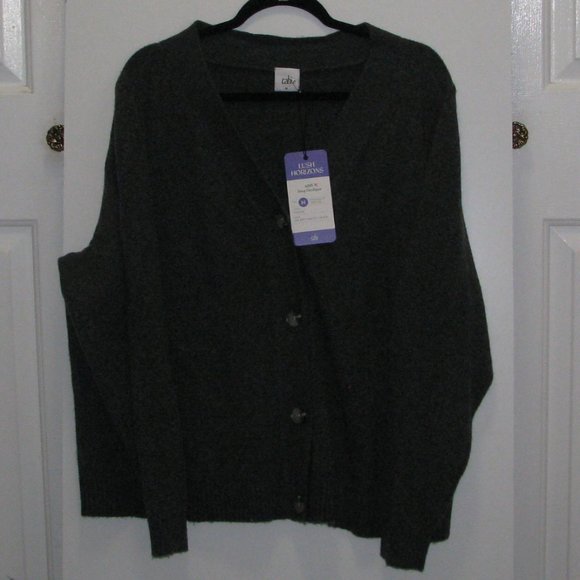 CAbi "Snug" Cardigan - Picture 1 of 2